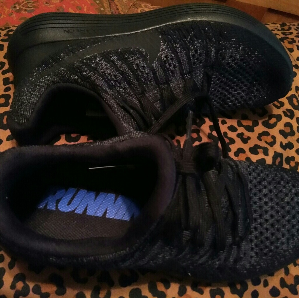 ⭕SOLD⭕Nike Lunarlon shoes